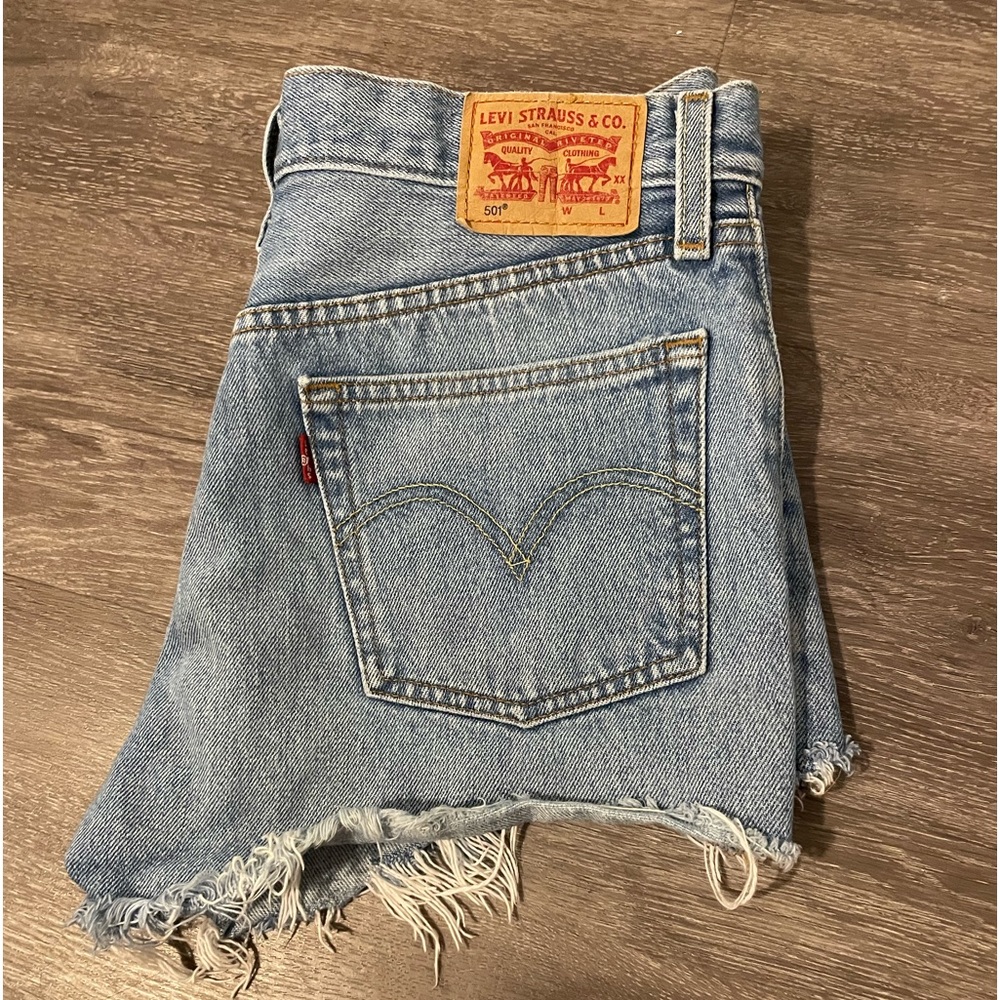 Levi’s women jean shorts.